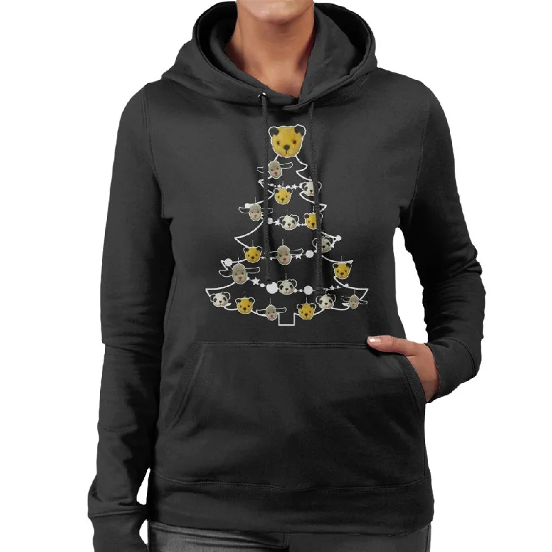 graphic hooded sweatshirtSooty Christmas Tree White Silhouette Women's Hooded Sweatshirt