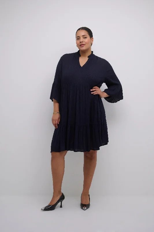 casual summer dressKaffe Curve Ami Dress in Navy