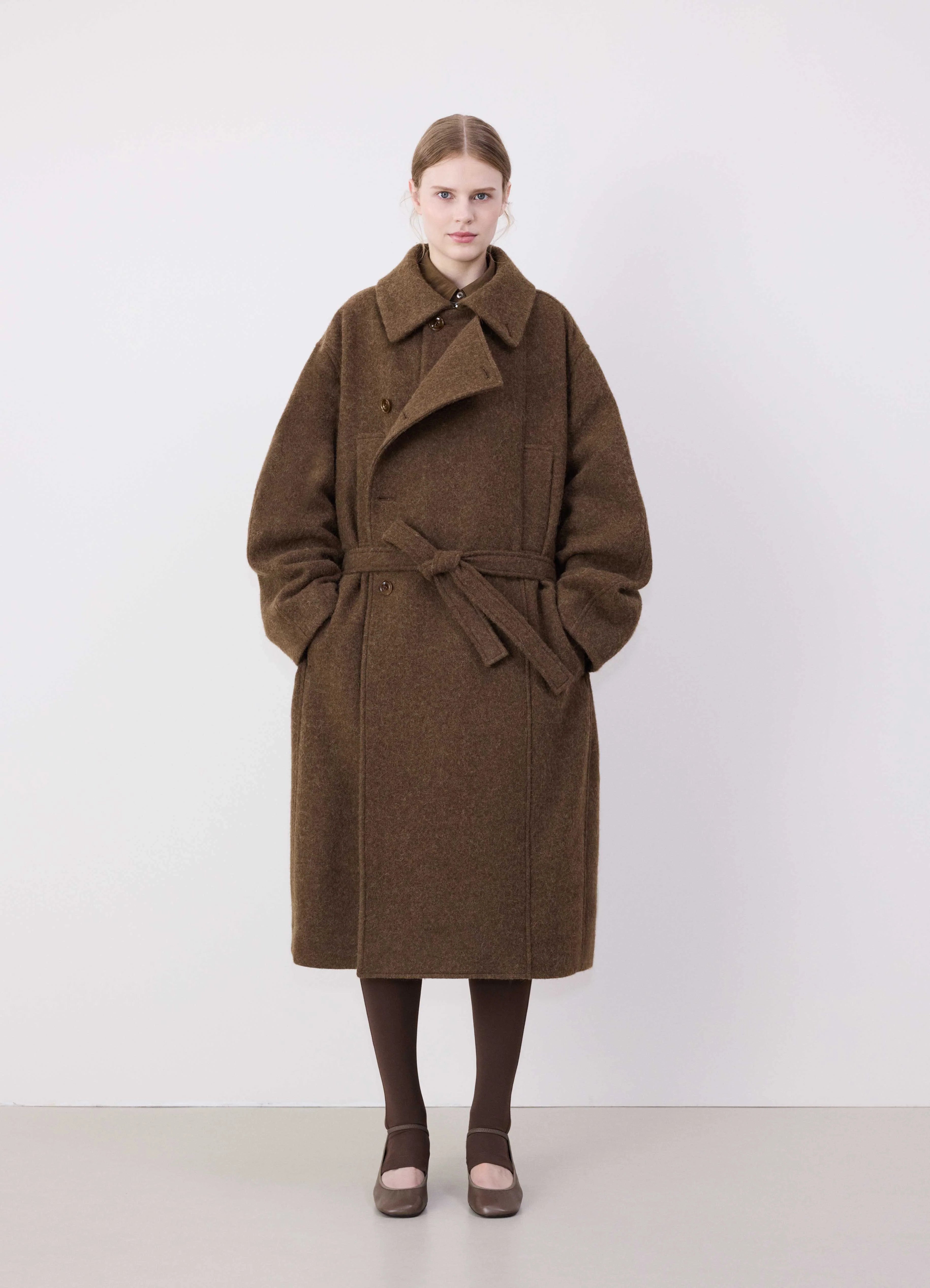 contemporary trench coatASYMMETRICAL BATHROBE COAT