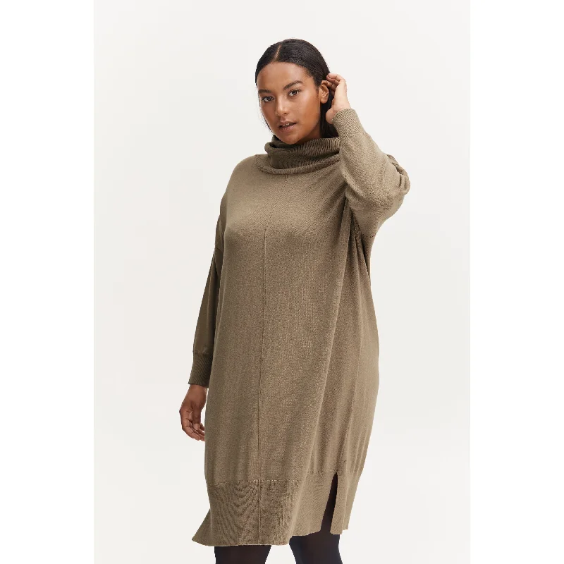 comfy dressFransa Plus Knit Dress in Beige