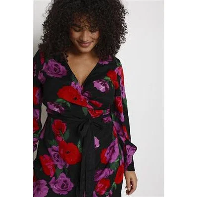 comfy maxi dressKaffe Rosalia Wrap Dress in Floral Print