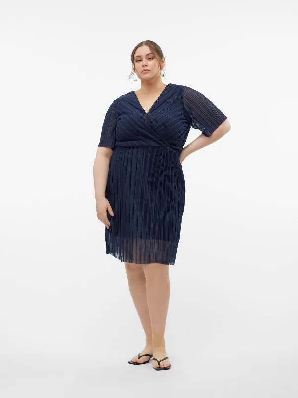 sleek midi dressVero Moda Curve Malone Dress in Navy Shimmer