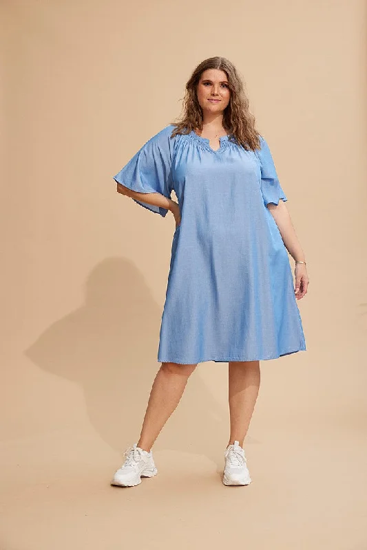 playful dressZhenzi Megane Denim Dress