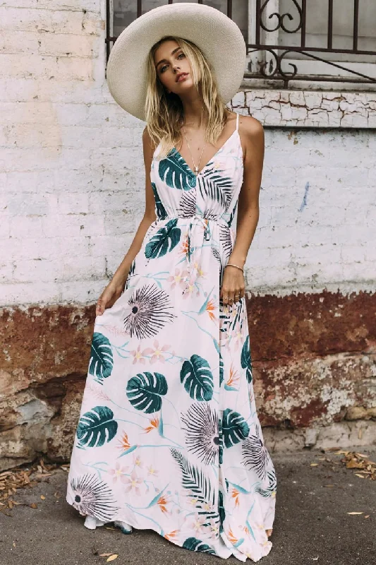 modern dressJuliaFashion-Dream Big Palm Leaf Print Plunging Neck Maxi Dress