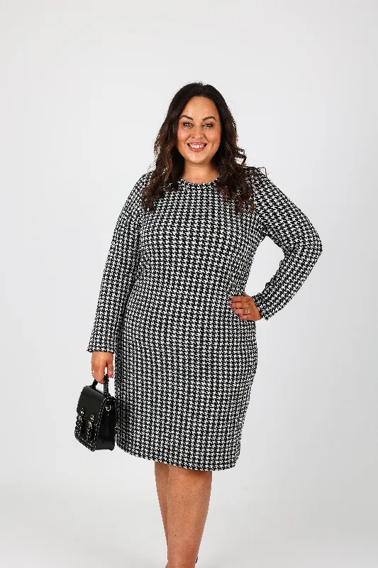 vintage dressVero Moda Curve Houndstooth Dress